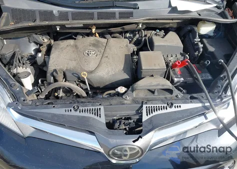 2019 Toyota Sienna Xle 8 Passenger из США, поврежденный, VIN 5TDYZ3DC8KS002450